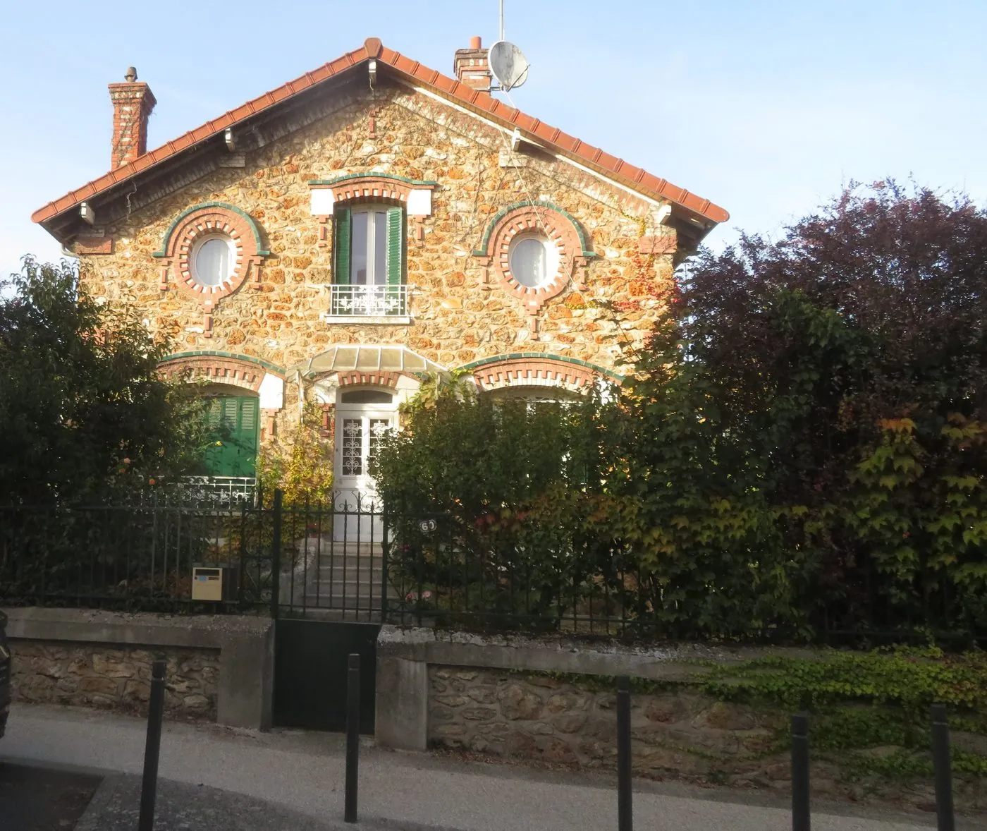 Décapage de façade à L'Isle-Adam